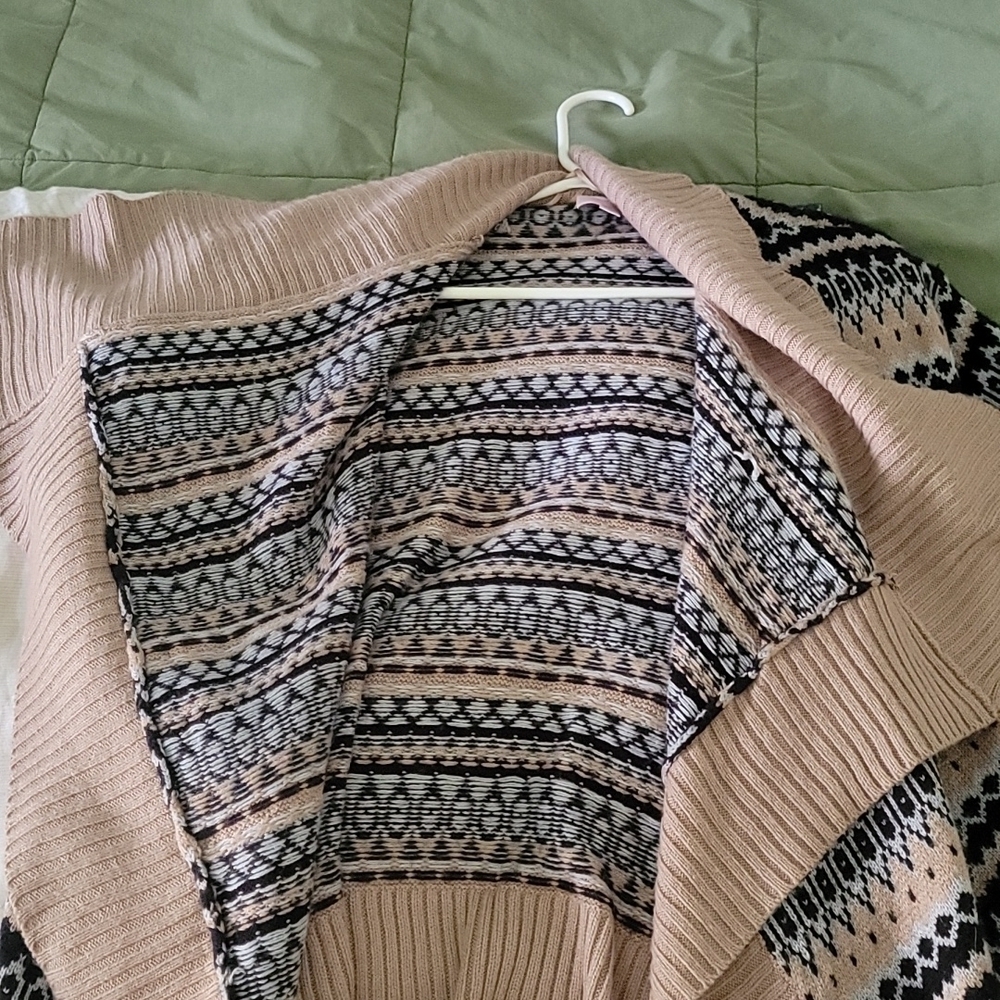 Open front sweater - Picture 2 of 5